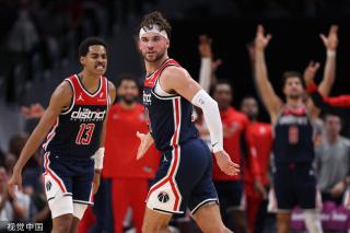 体育场周边 体育场周边