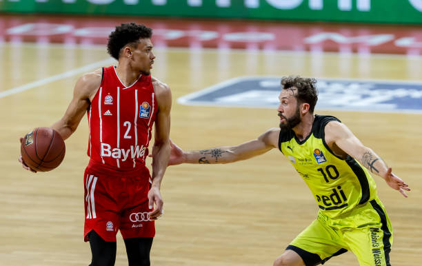 更是各大俱 更是各大俱