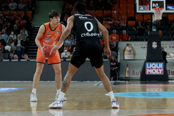 致成绩落后 致成绩落后